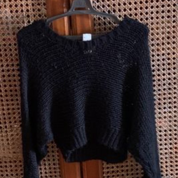 Top - Picture 2 of 6